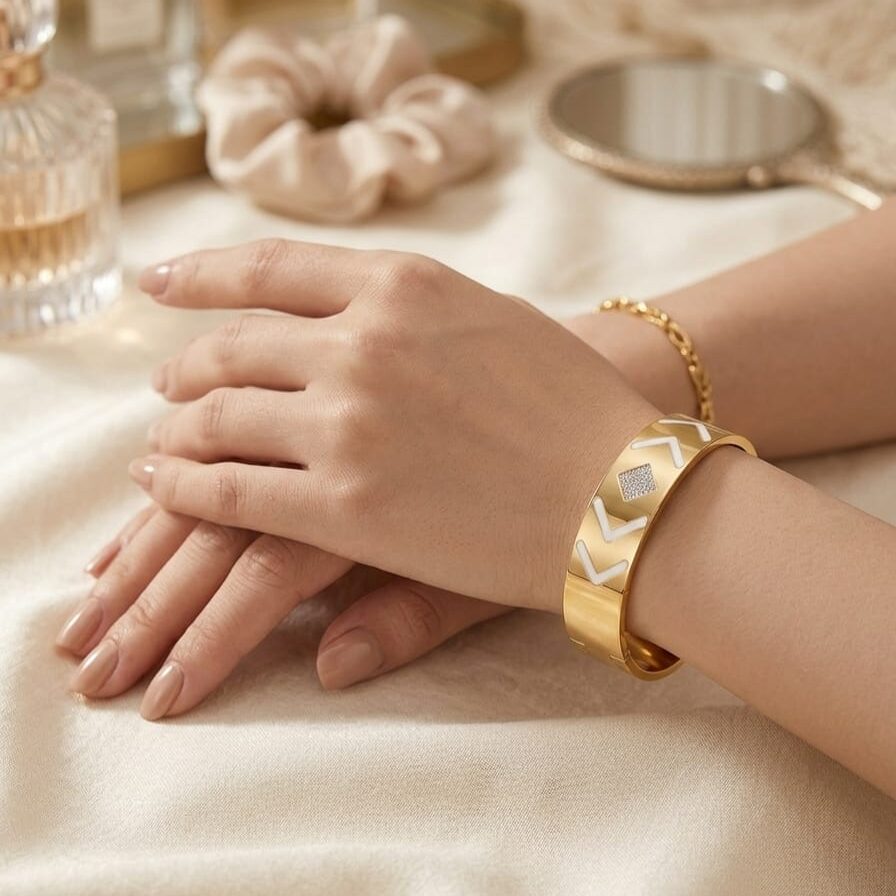 Bracelets & Bangles