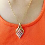 PRAREKA Elegant Leaf-Motif Gold Pendant Set