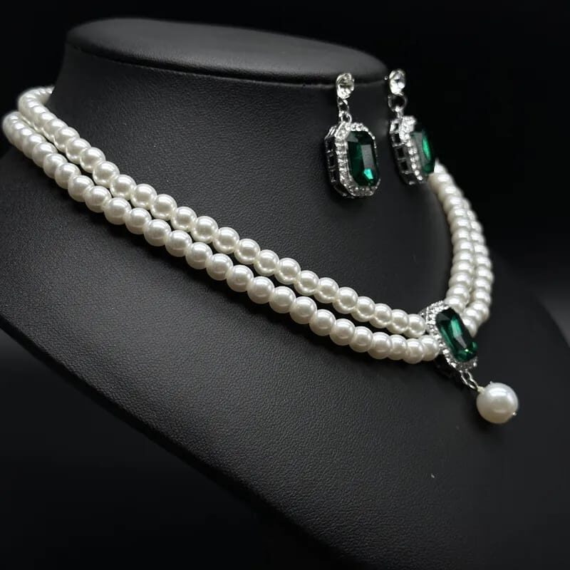 PRAREKA Regal Emerald Pearl Set